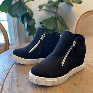 Steve Madden Black Kids' Wedgie Sneaker Size 13